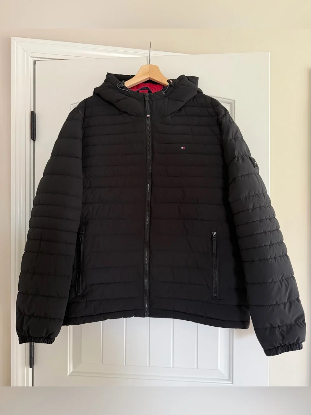 Tommy Hilfiger THFLEX Men’s Hooded Puffer Jacket Full Zip XL Black/Red NWOT